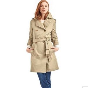 Gap Classic Khaki Trench